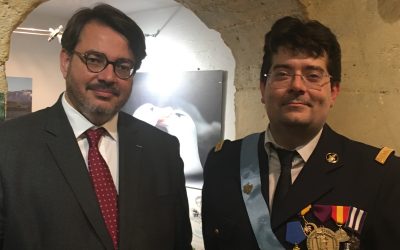 L’Empereur s’initie à l’argot des manchots